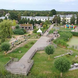 Familien Wellness Hotel Seeklause mit großem Abenteuerspielplatz Piraten-Insel-Usedom